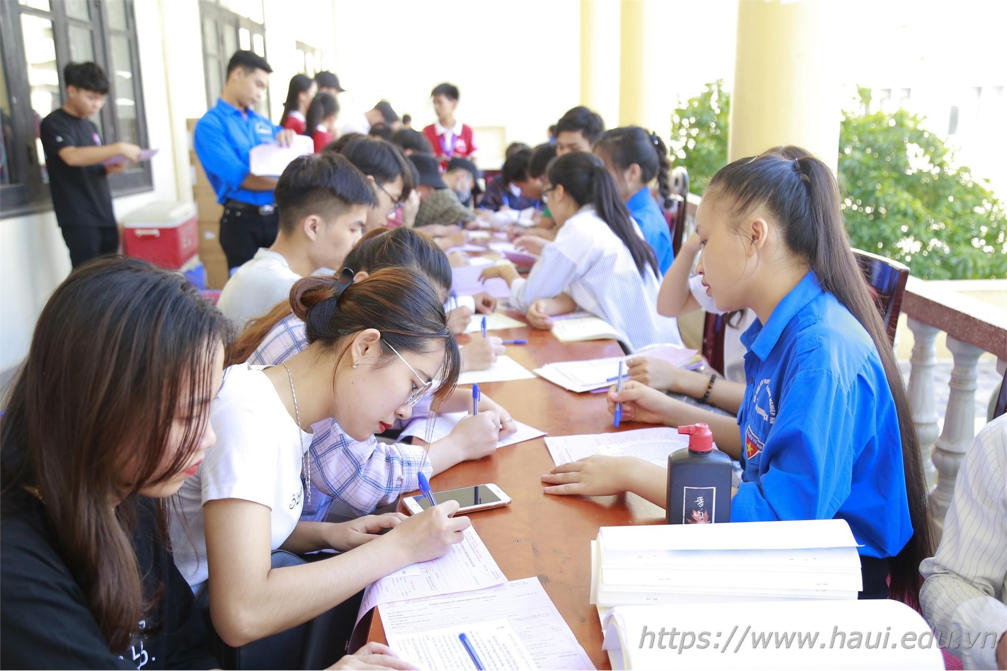 Tuổi trẻ Trường Đại học Công nghiệp Hà Nội hiến tặng 843 đơn vị máu tại Ngày hội Cầu vồng nhân ái năm 2020