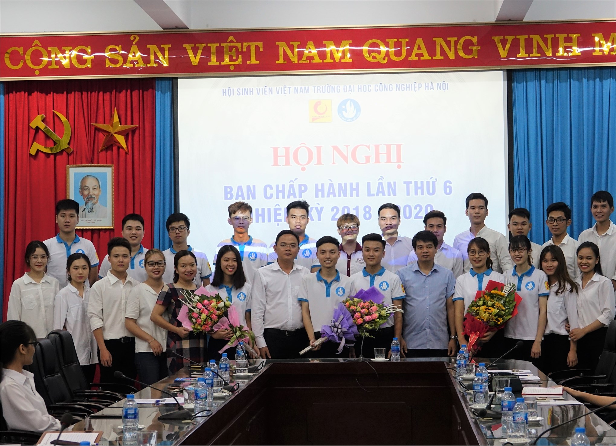 Sinh viên Trường Đại học Công nghiệp Hà Nội “Đoàn kết – Tiên phong – Bản lĩnh – Hội nhập – Phát triển”