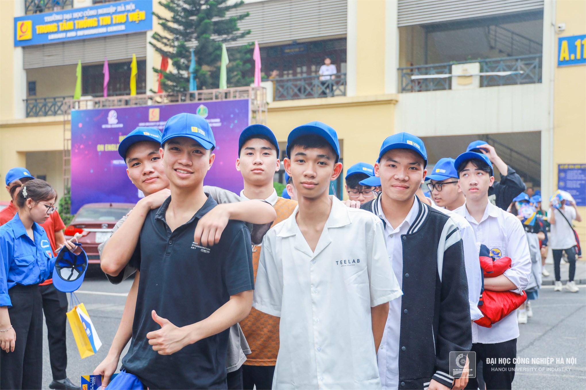 Đoàn Thanh niên – Hội sinh viên trường tiên phong, đồng hành cùng công tác tuyển sinh của Nhà trường