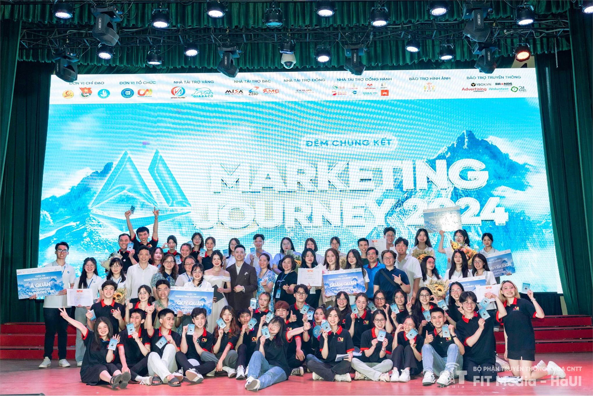 Marketing Journey 2024 - Sân chơi đầy sáng tạo cho sinh viên trong lĩnh vực Marketing