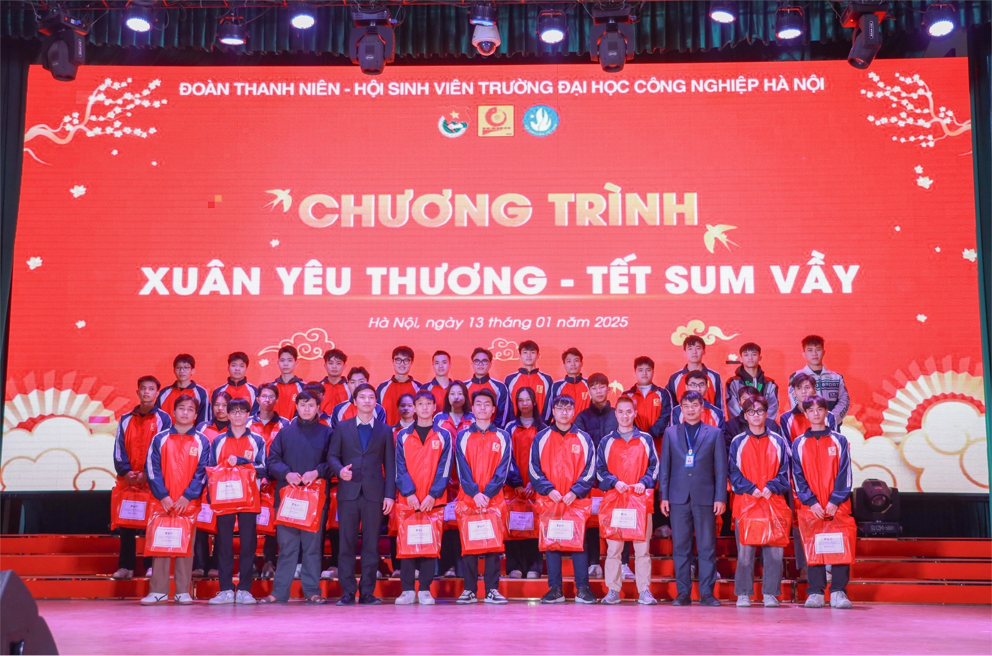 Xuân yêu thương - Tết sum vầy 2025