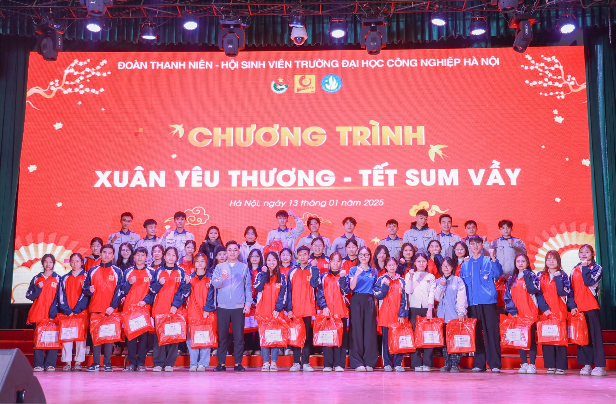 Xuân yêu thương - Tết sum vầy 2025