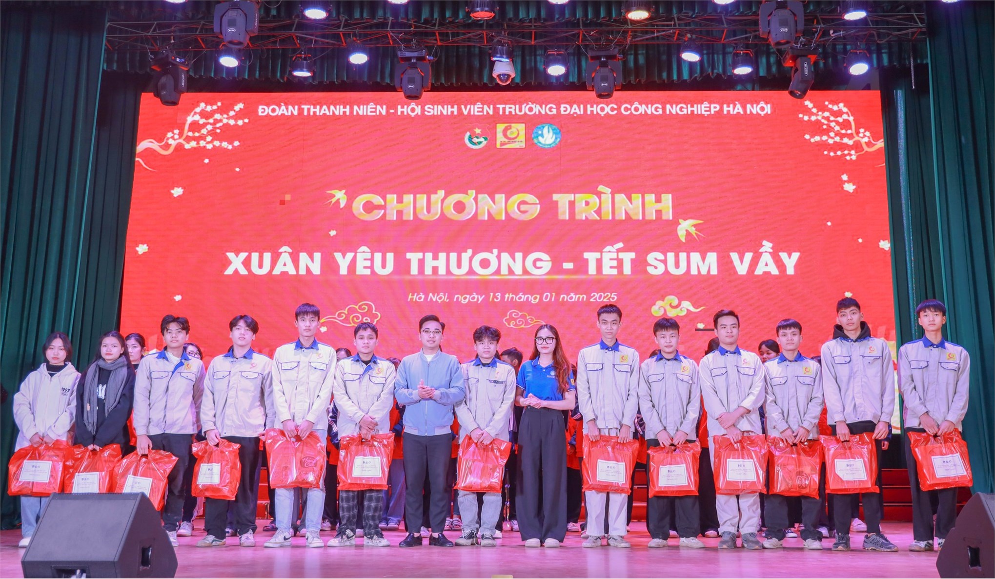 Xuân yêu thương - Tết sum vầy 2025