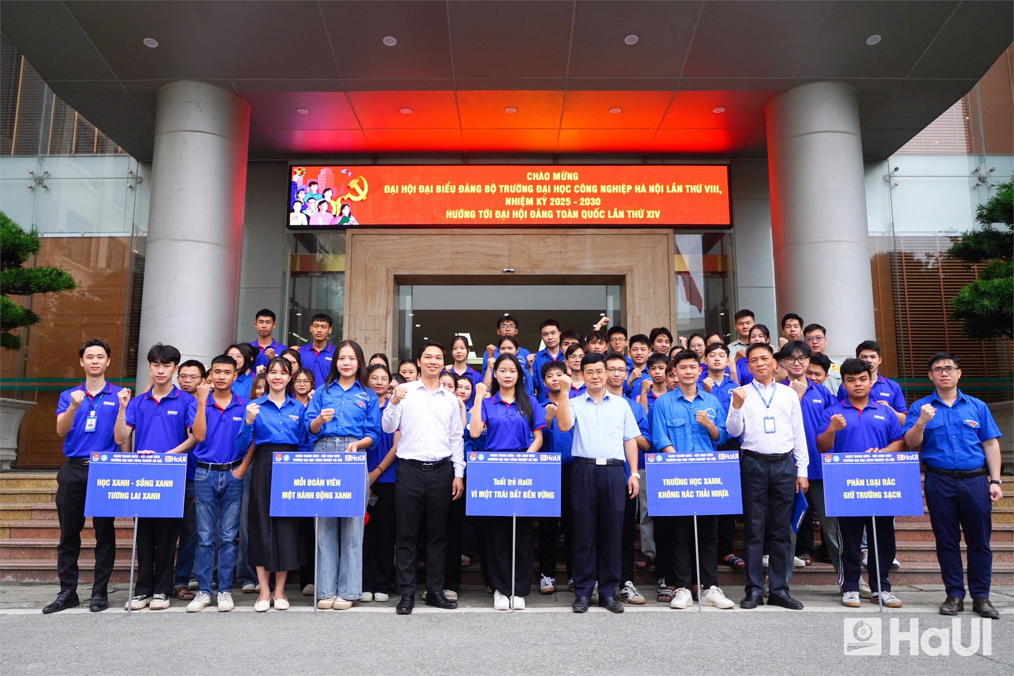 Hưởng ứng ngày môi trường thế giới năm 2025: Đại học Công nghiệp Hà Nội với nỗ lực giảm thiểu tác hại ô nhiễm rác thải nhựa (Beat Plastic Pollution)