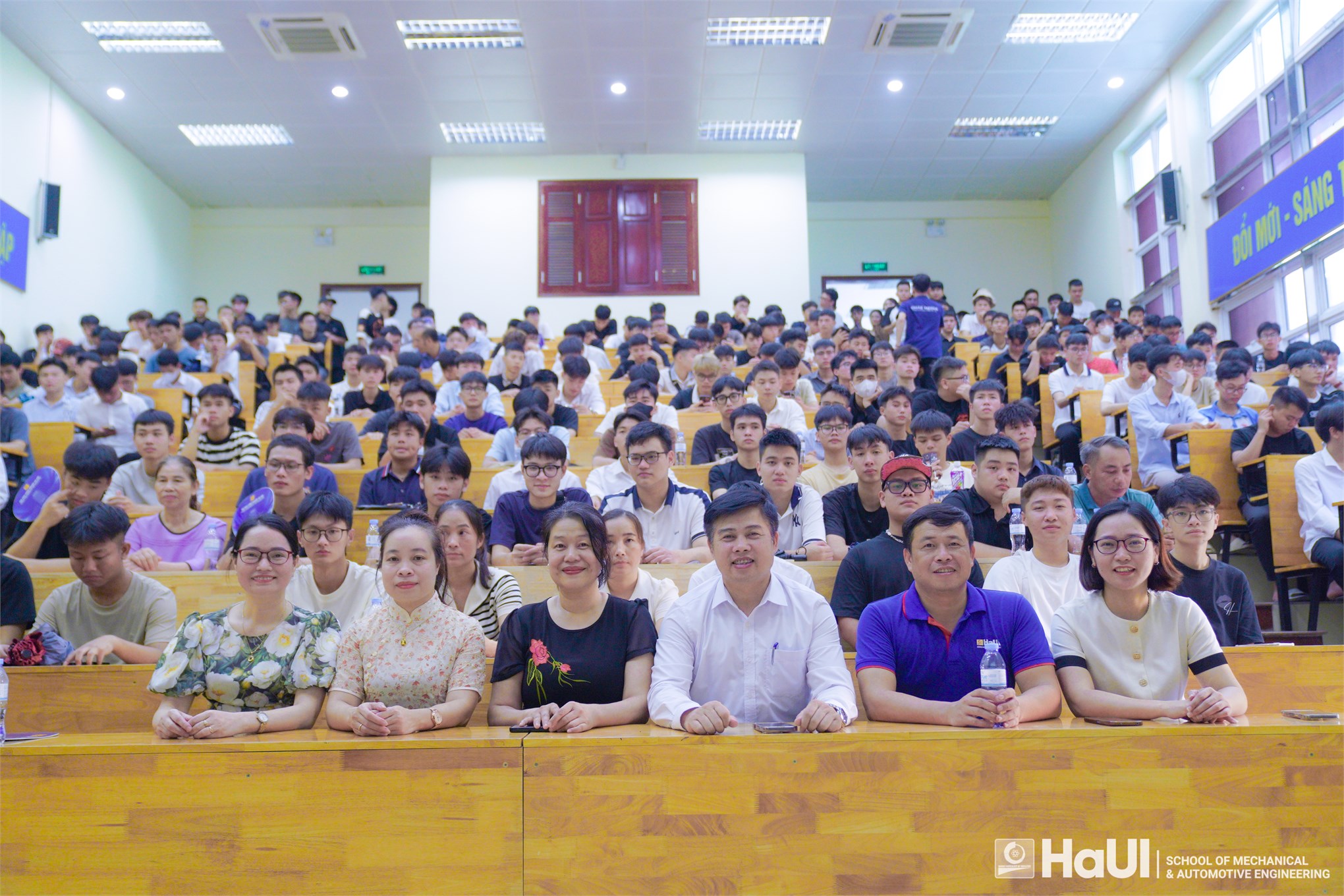 Ngày hội Chào tân sinh viên năm 2025