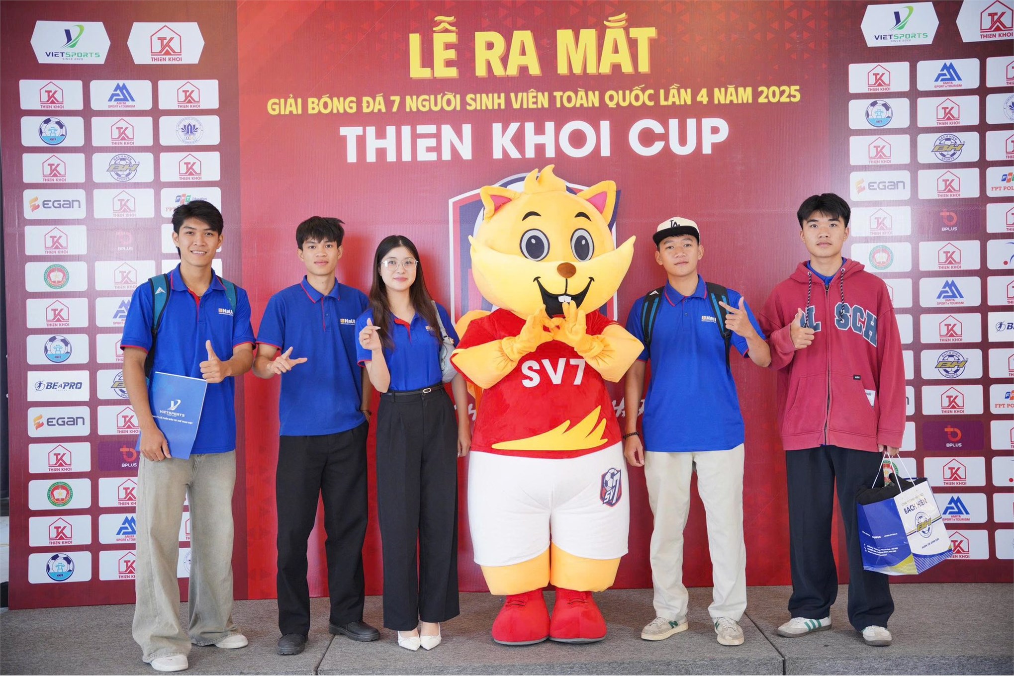✨ SV7 Thiên Khôi Cup 2025 – Hành trình đầy cảm xúc của đội bóng đá sinh viên HaUI
