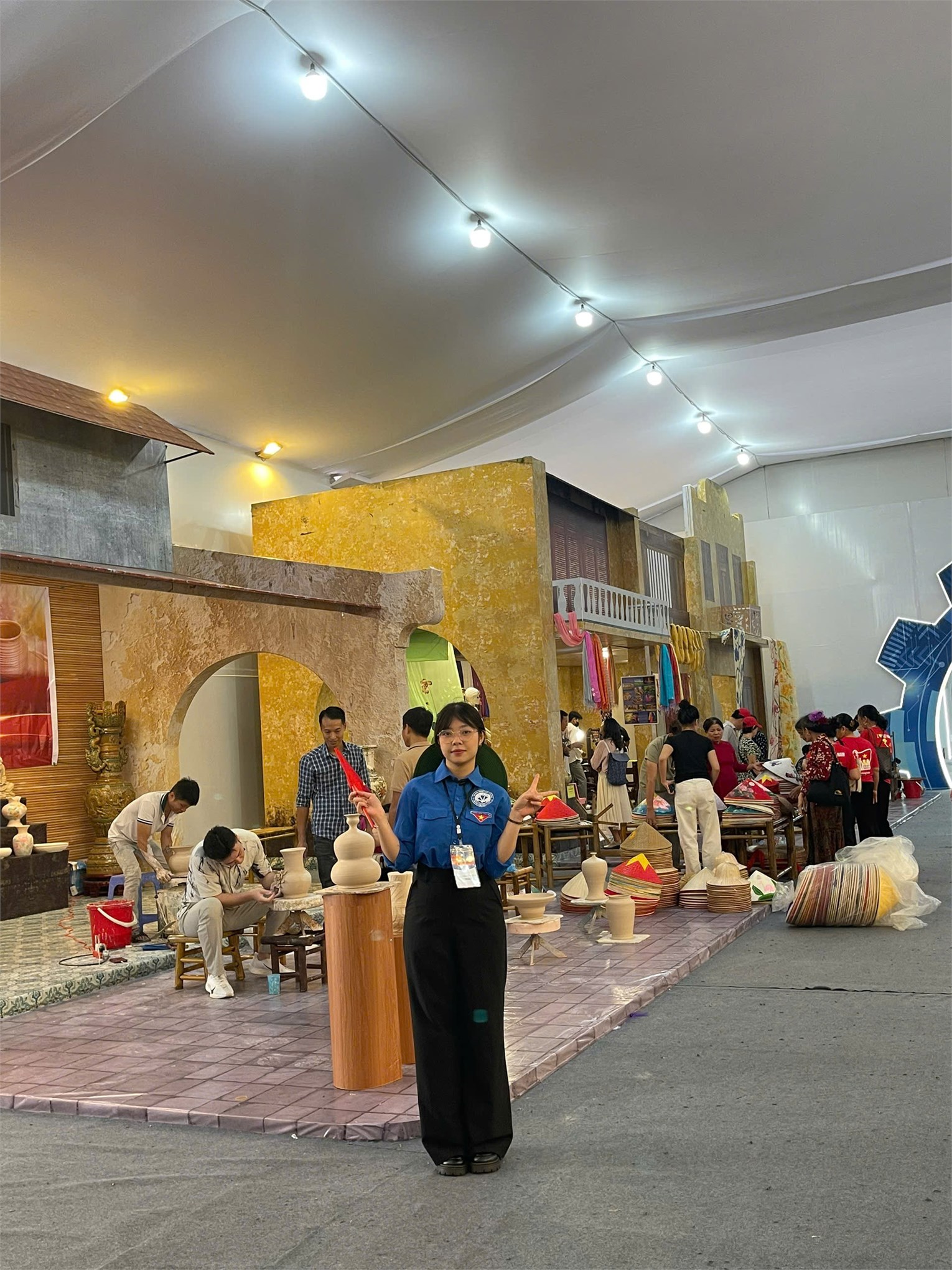 Sinh viên Đại học Công nghiệp Hà Nội – Chung tay cùng sự kiện trọng đại của đất nước