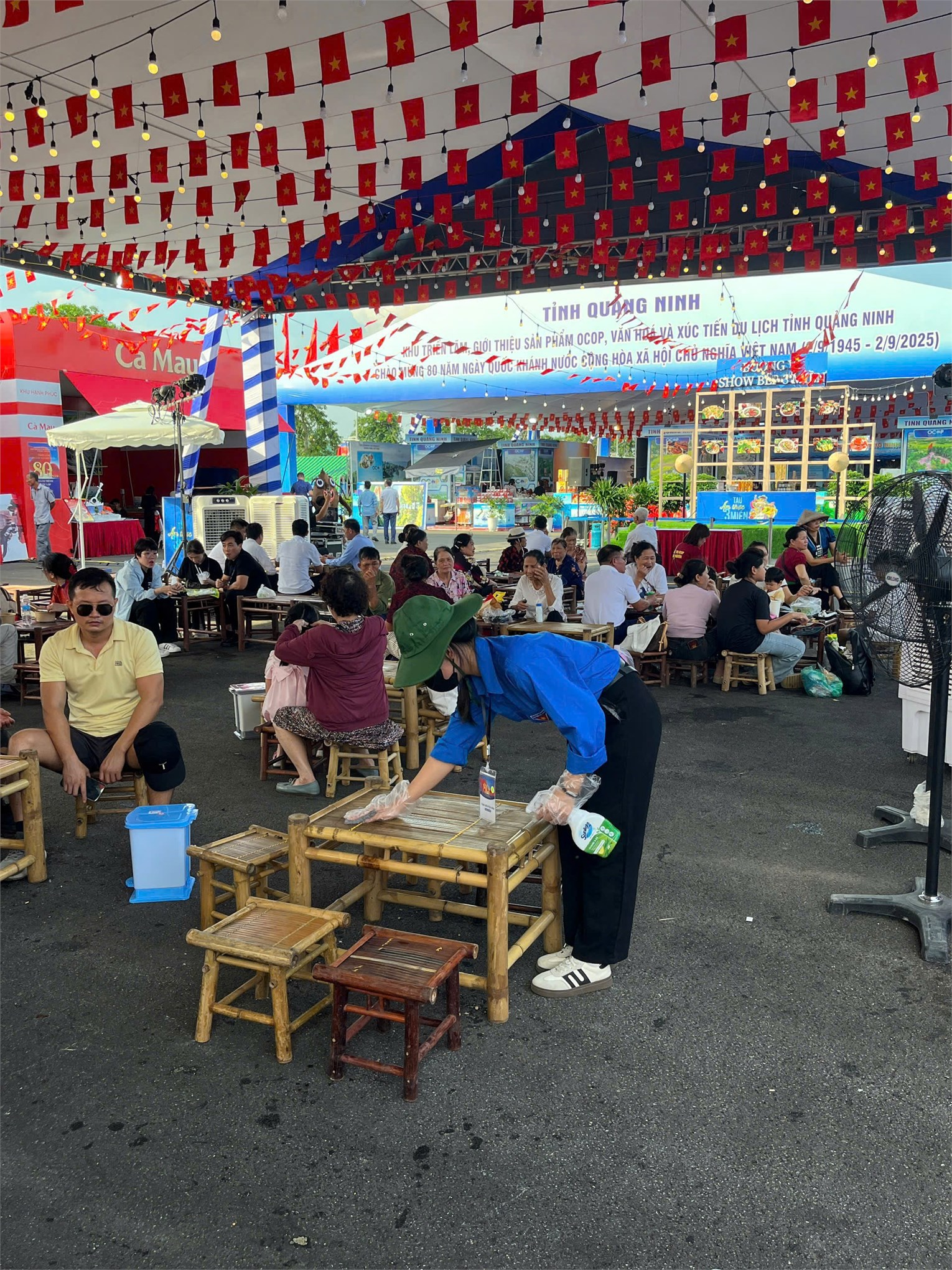 Sinh viên Đại học Công nghiệp Hà Nội – Chung tay cùng sự kiện trọng đại của đất nước