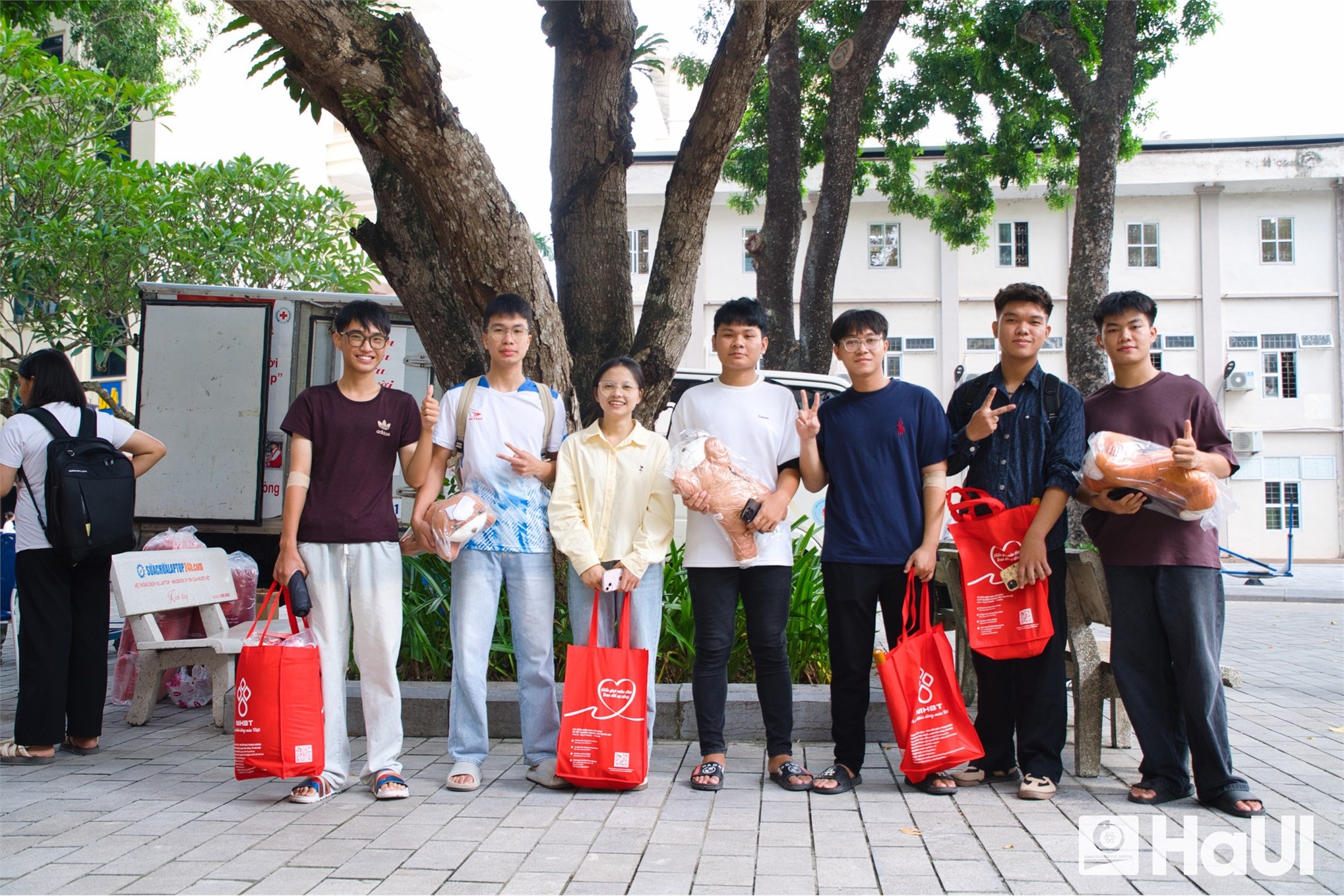 Ngày hội Hiến máu Cầu vồng nhân ái năm 2025 – Hiến giọt máu đào, trao đời sự sống