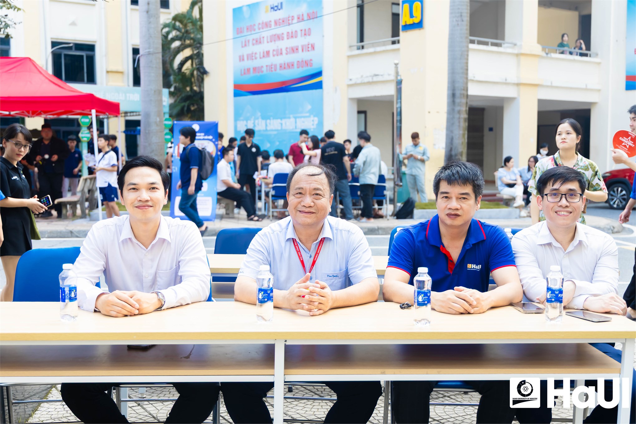 Tuổi trẻ HaUI rèn ý chí, tỏa sáng bản lĩnh cùng “Sao nhập ngũ Unitour 2025”
