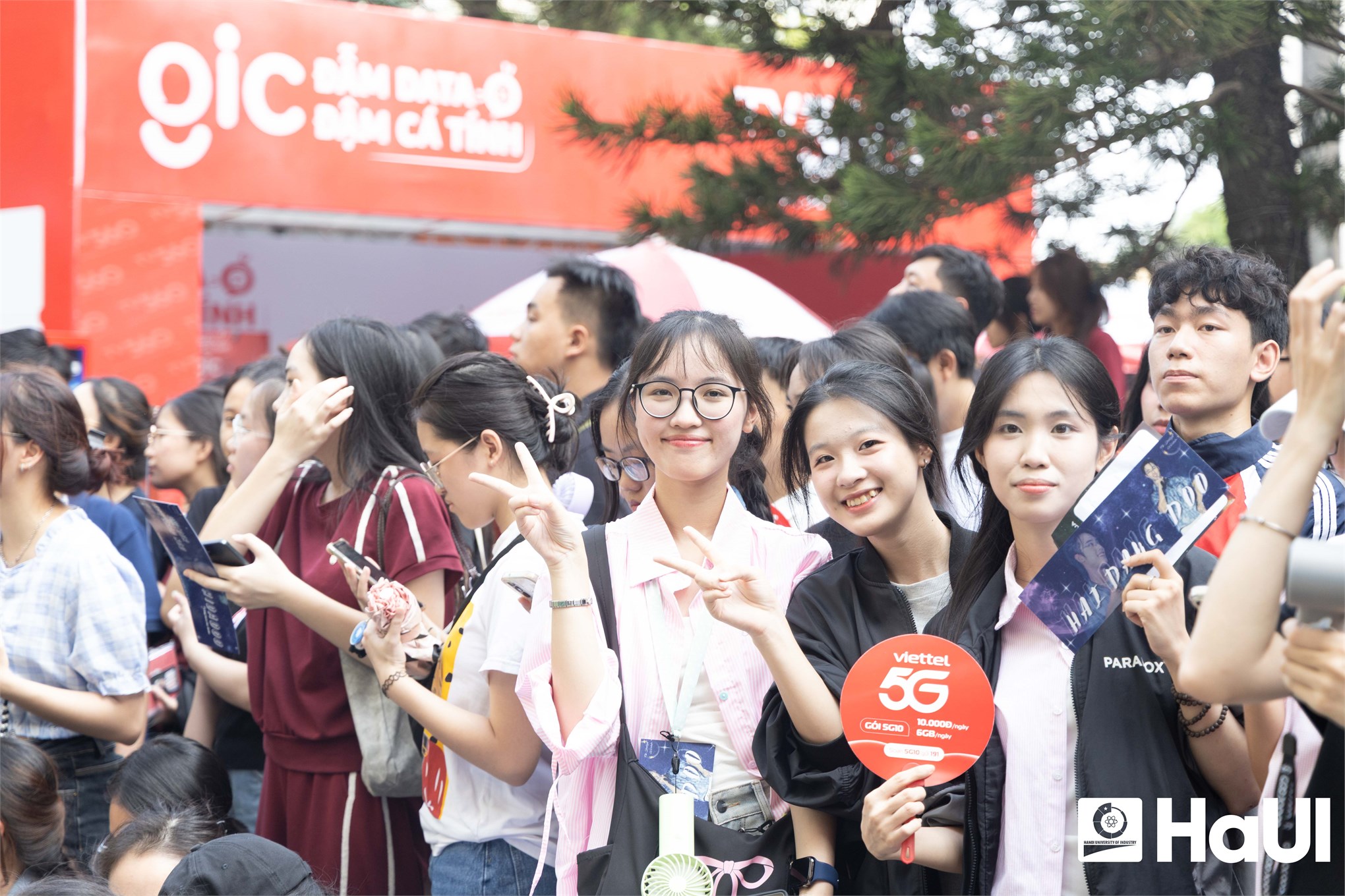Tuổi trẻ HaUI rèn ý chí, tỏa sáng bản lĩnh cùng “Sao nhập ngũ Unitour 2025”