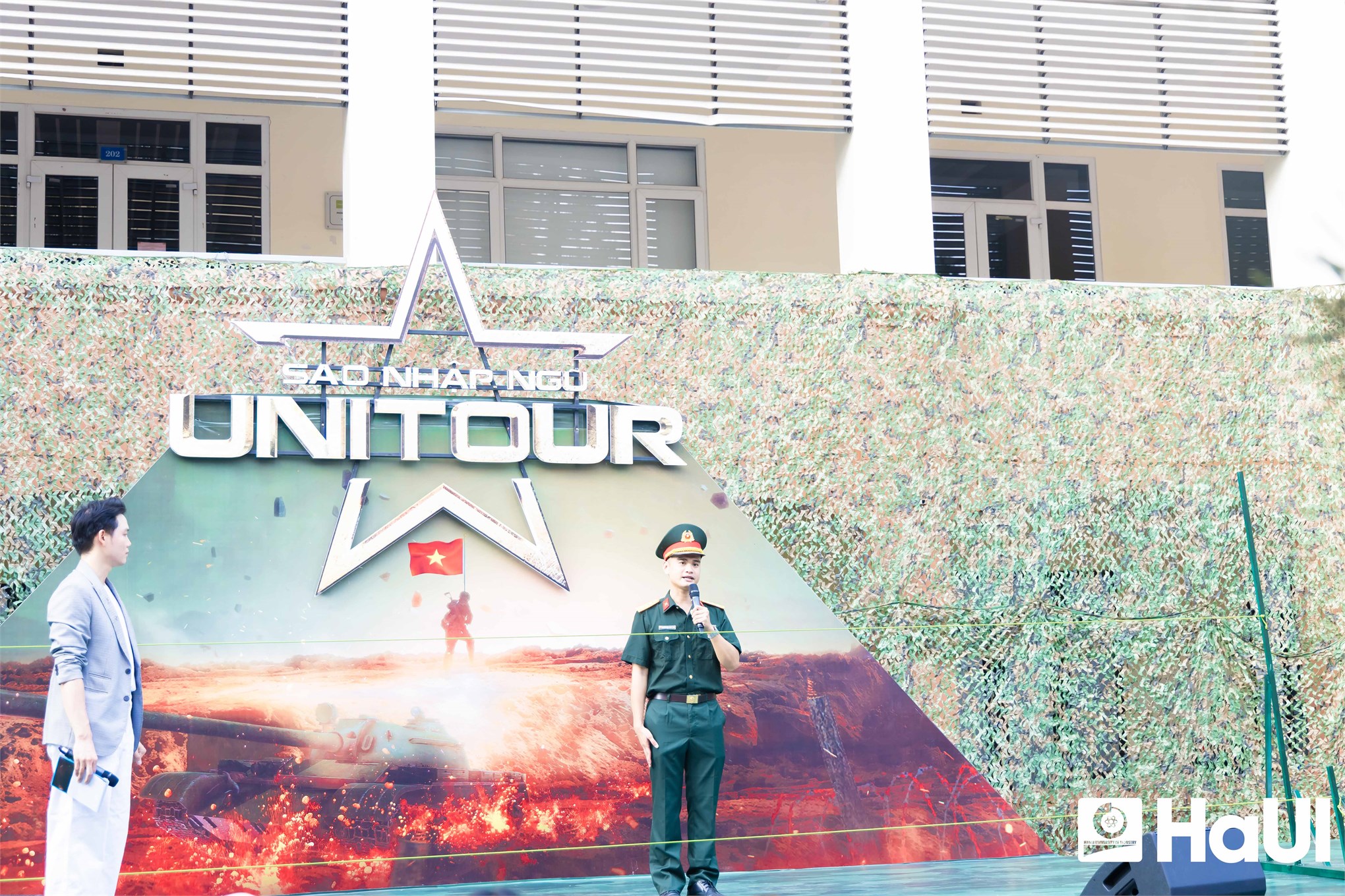 Tuổi trẻ HaUI rèn ý chí, tỏa sáng bản lĩnh cùng “Sao nhập ngũ Unitour 2025”