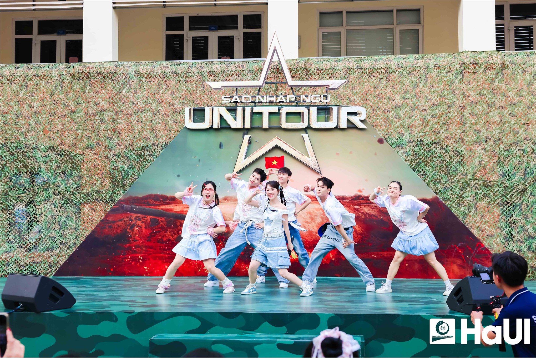 Tuổi trẻ HaUI rèn ý chí, tỏa sáng bản lĩnh cùng “Sao nhập ngũ Unitour 2025”