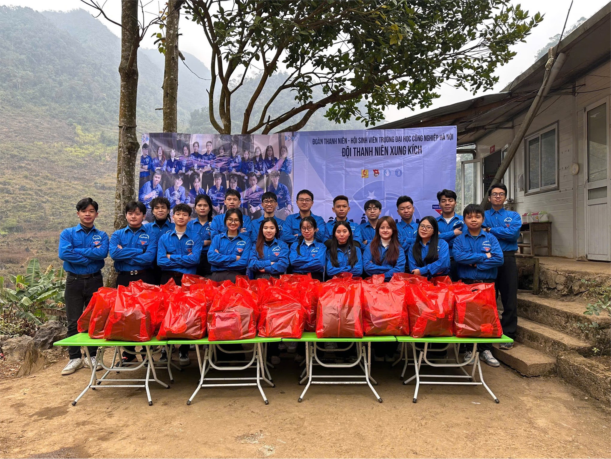 Nguyễn Hồng Minh – Nữ sinh Kế toán bản lĩnh, tỏa sáng danh hiệu “Sinh viên 5 tốt” cấp Thành phố