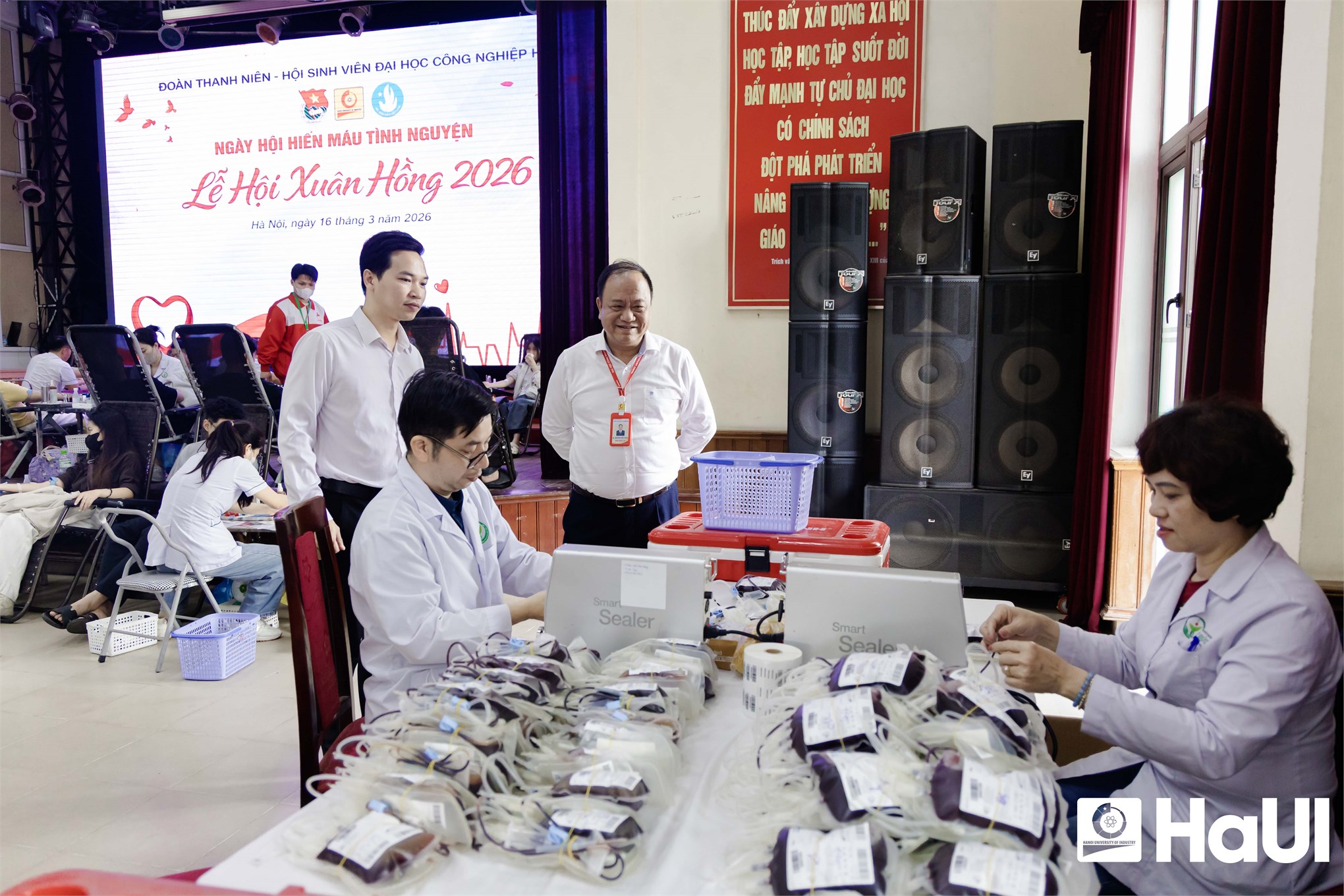 Ngày hội hiến máu tình nguyện `Lễ hội Xuân hồng` năm 2026