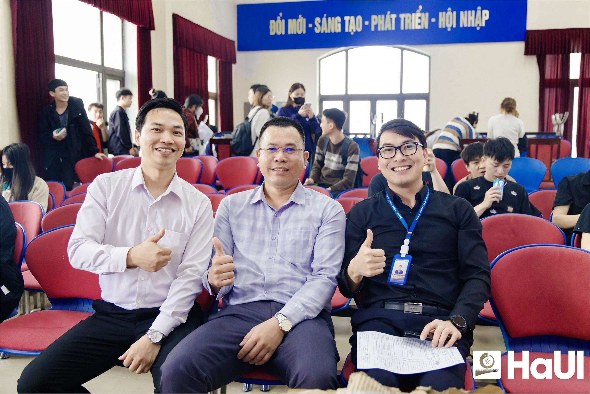 Ngày hội hiến máu tình nguyện `Lễ hội Xuân hồng` năm 2026