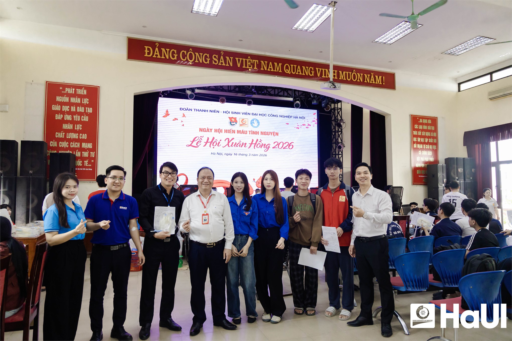 Ngày hội hiến máu tình nguyện `Lễ hội Xuân hồng` năm 2026