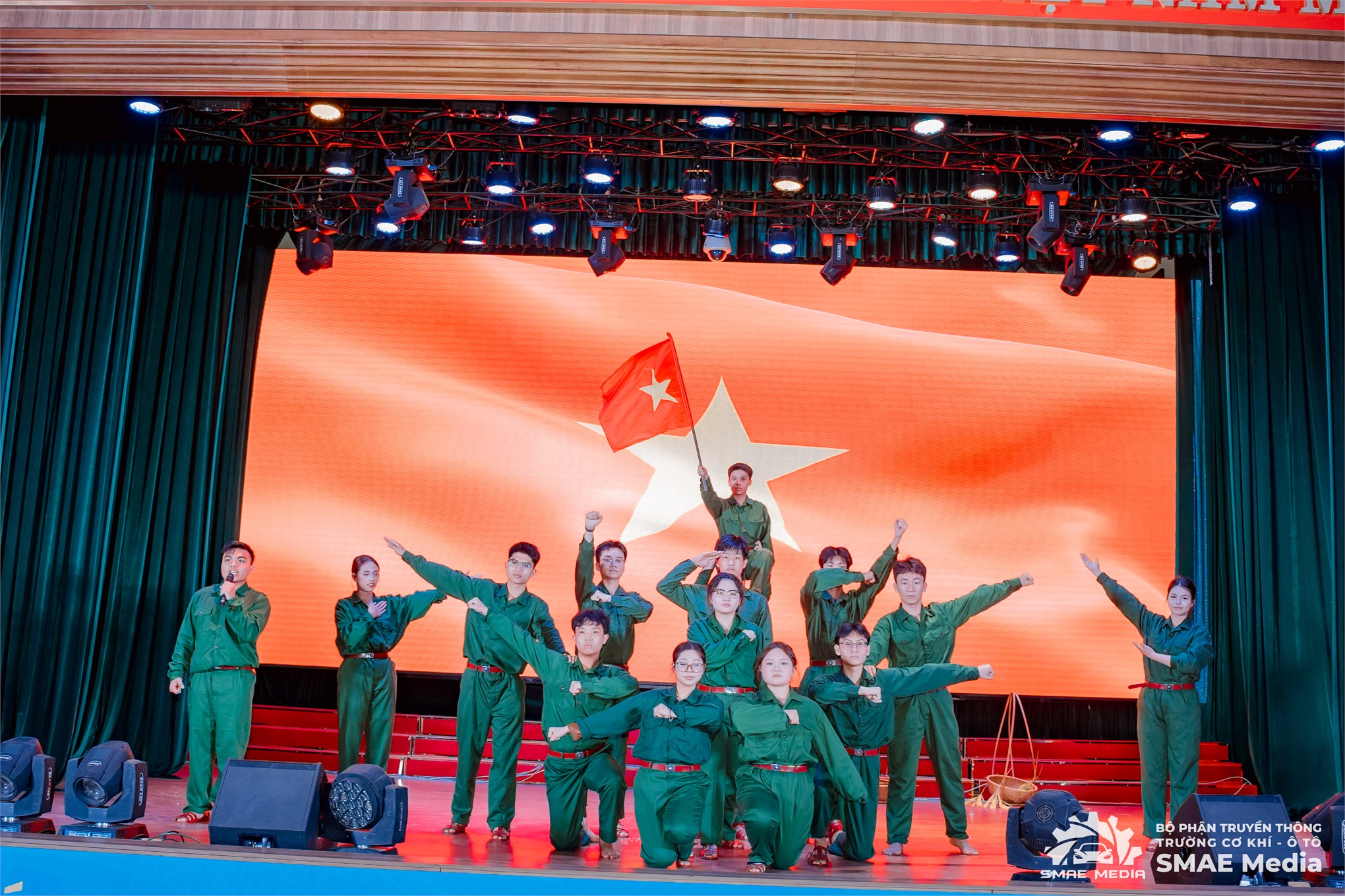 Tỏa sáng trí tuệ và bản lĩnh tuổi trẻ tại Chung kết Cuộc thi “Lý luận trẻ HaUI” lần thứ III