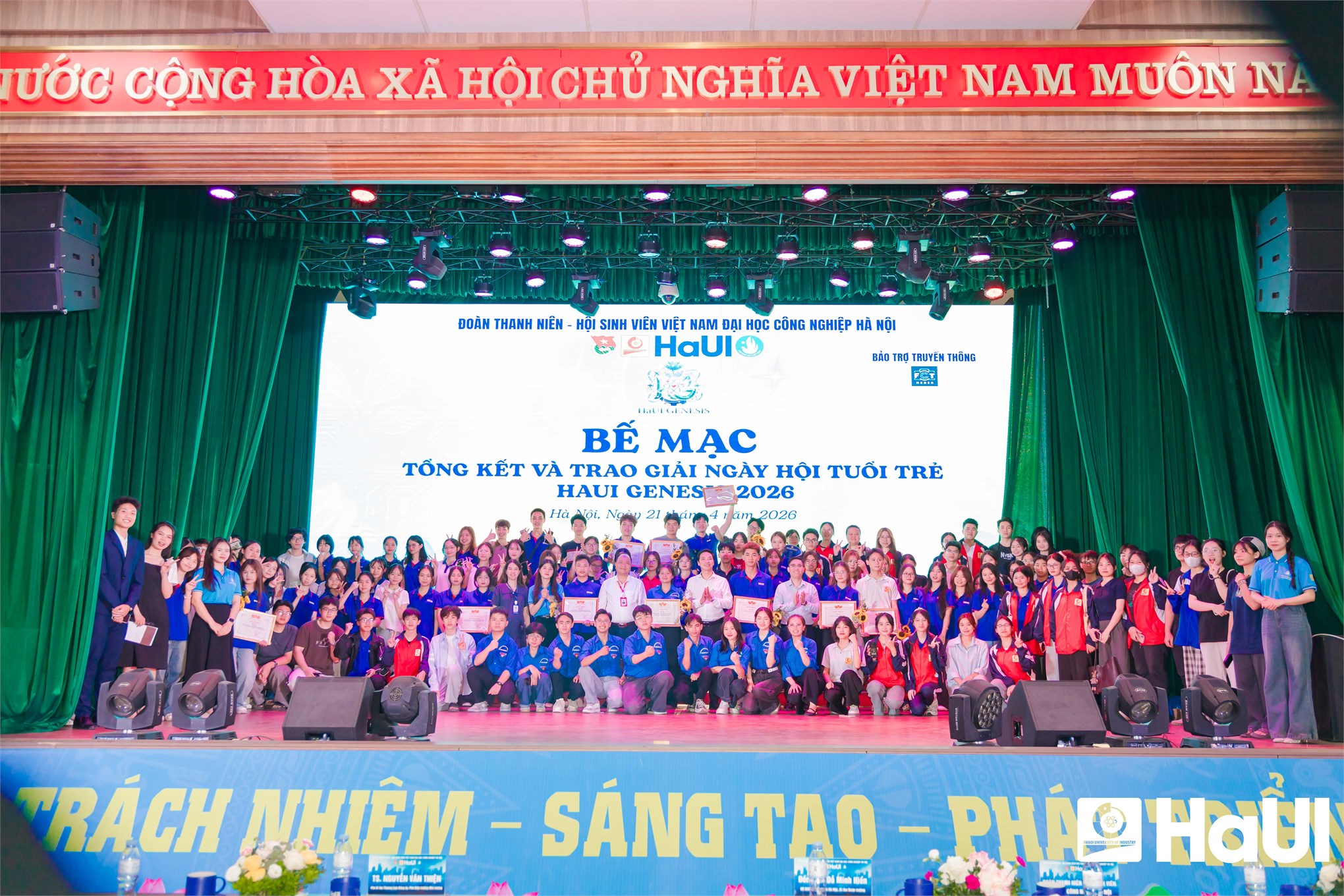 Bùng nổ sức trẻ tại Ngày hội `HaUI Genesis 2026`