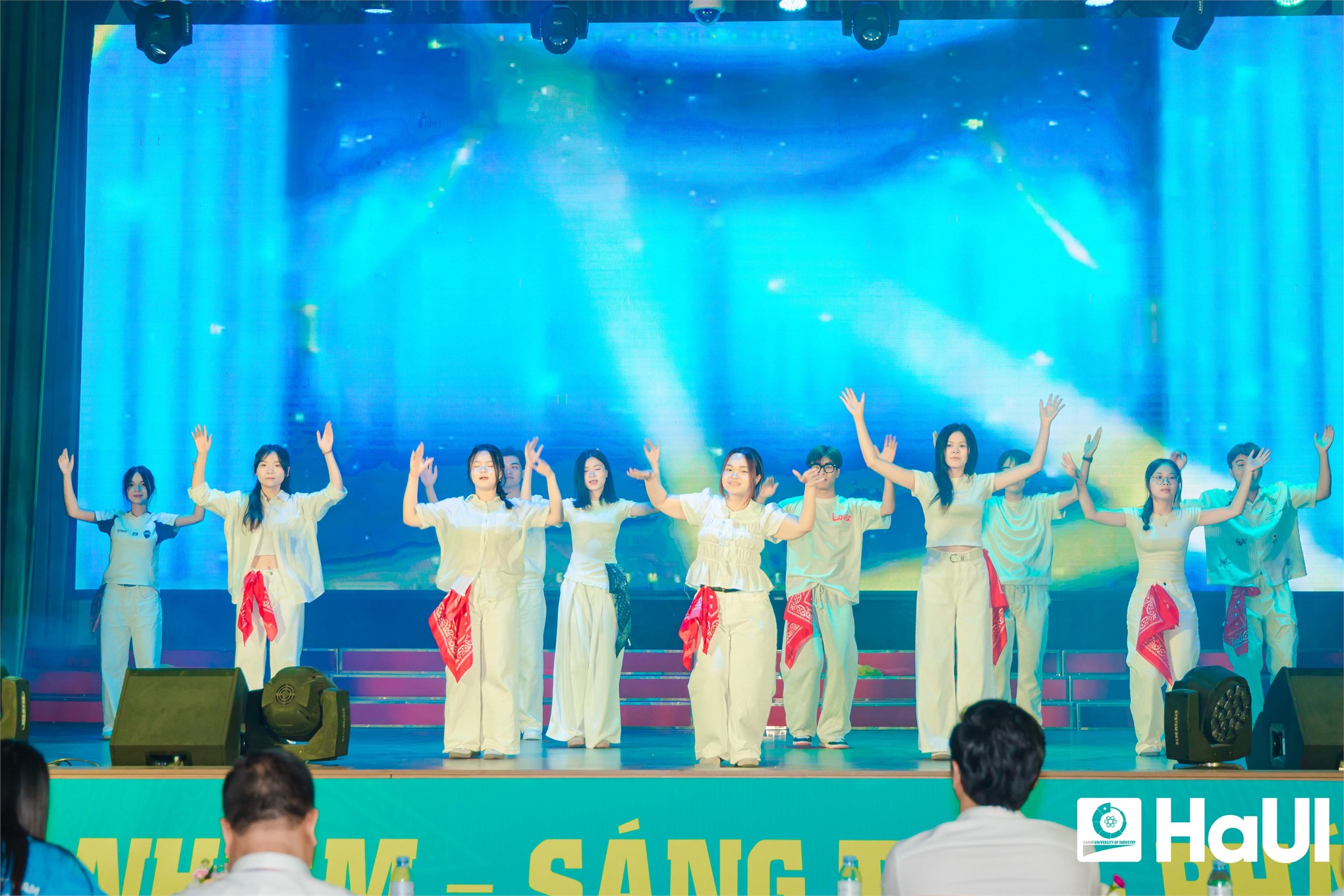 Bùng nổ sức trẻ tại Ngày hội `HaUI Genesis 2026`