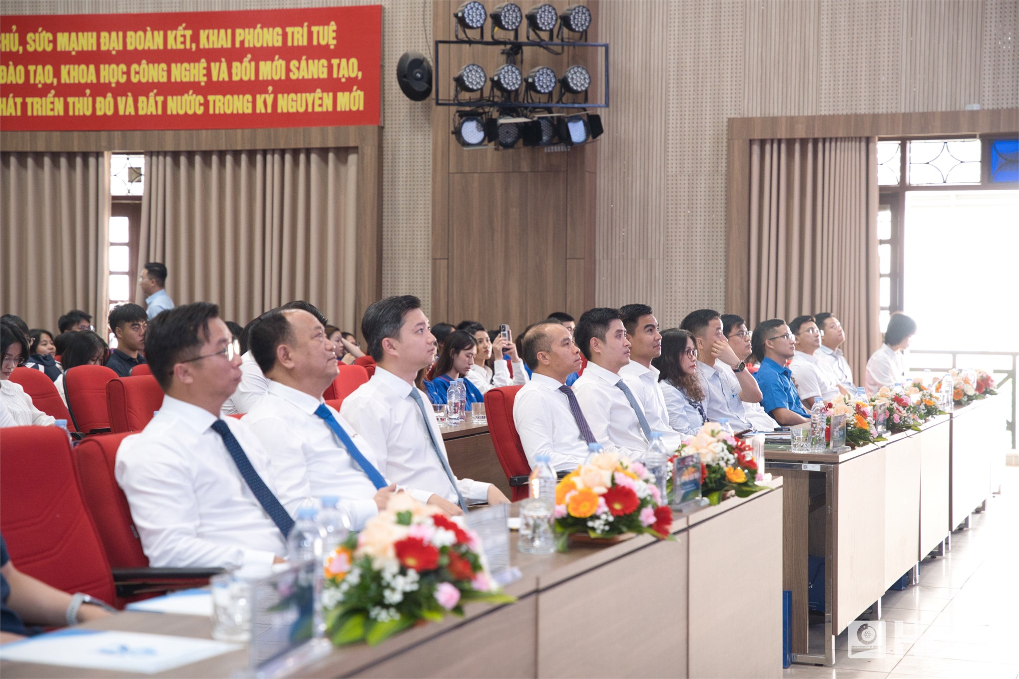 Tuổi trẻ HaUI sẵn sàng làm chủ trí tuệ nhân tạo cùng Vietnamese Student HackAIthon 2026