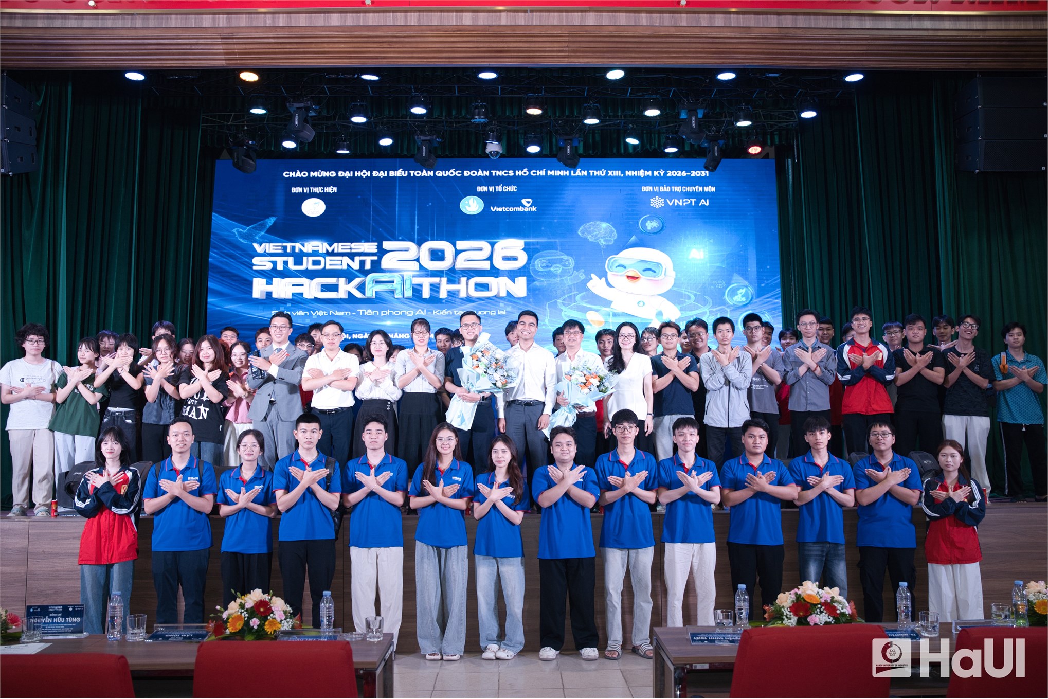 Tuổi trẻ HaUI sẵn sàng làm chủ trí tuệ nhân tạo cùng Vietnamese Student HackAIthon 2026