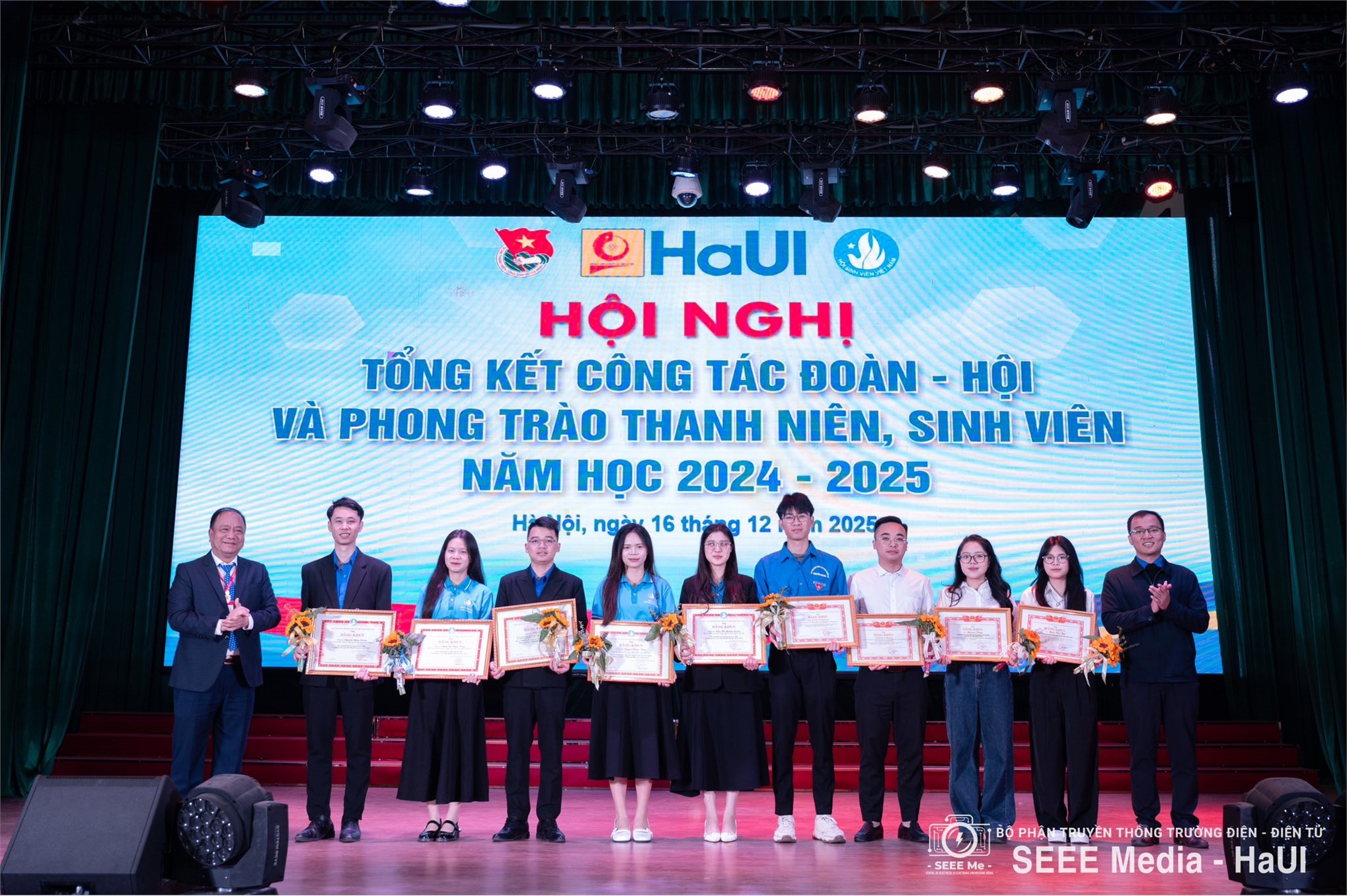Đội Thanh niên xung kích Đại học Công nghiệp Hà Nội