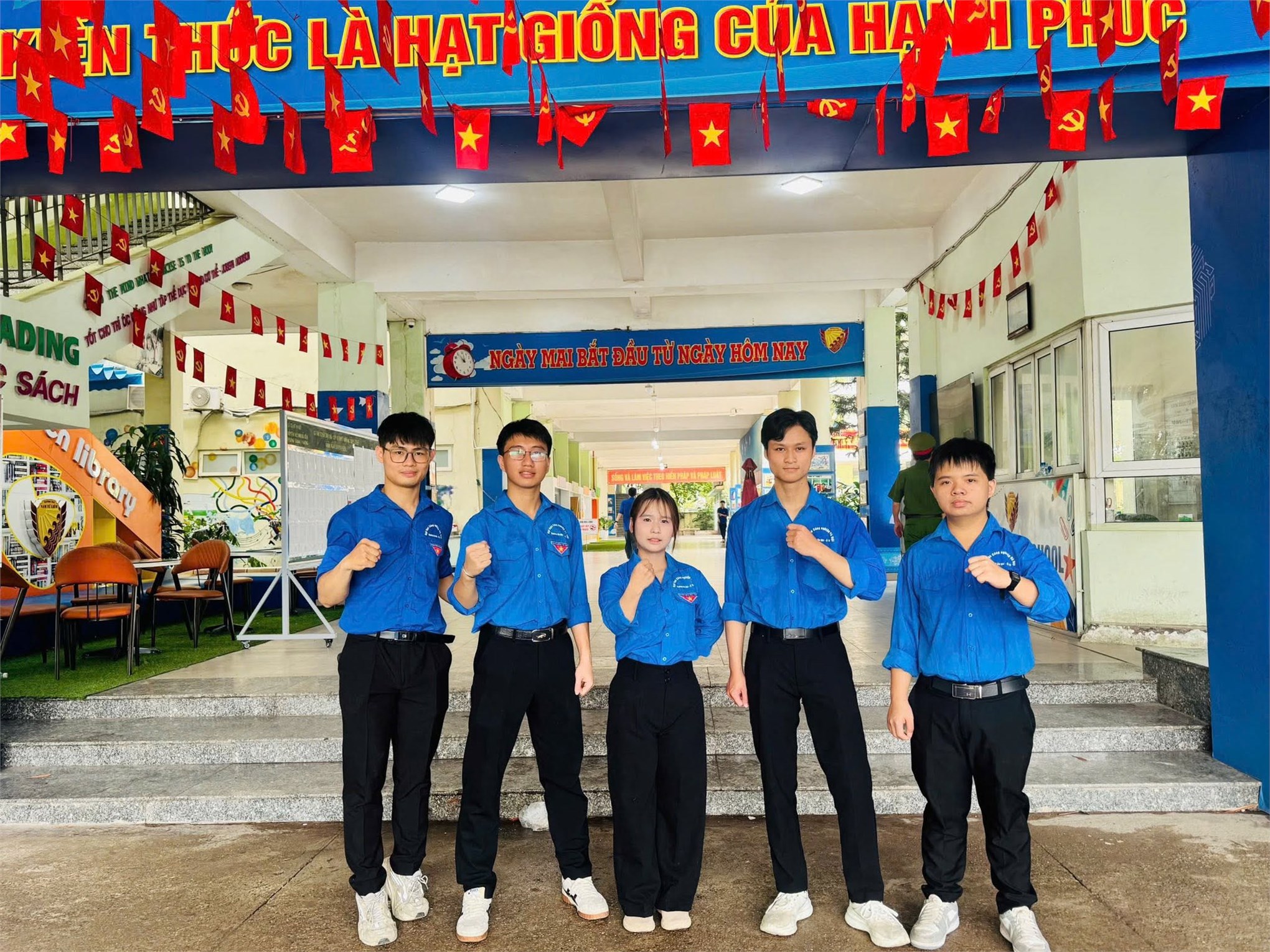 Tuổi trẻ HaUI đồng hành cùng sĩ tử trong chiến dịch `Mùa hè Thanh niên tình nguyện 2026`
