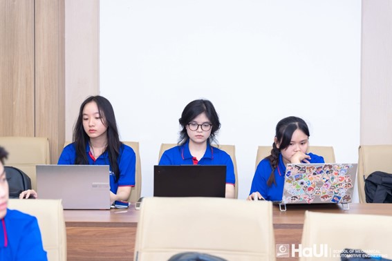 Vương Ngô Ánh Hồng – Gương sáng sinh viên tiêu biểu, bản lĩnh chinh phục tri thức