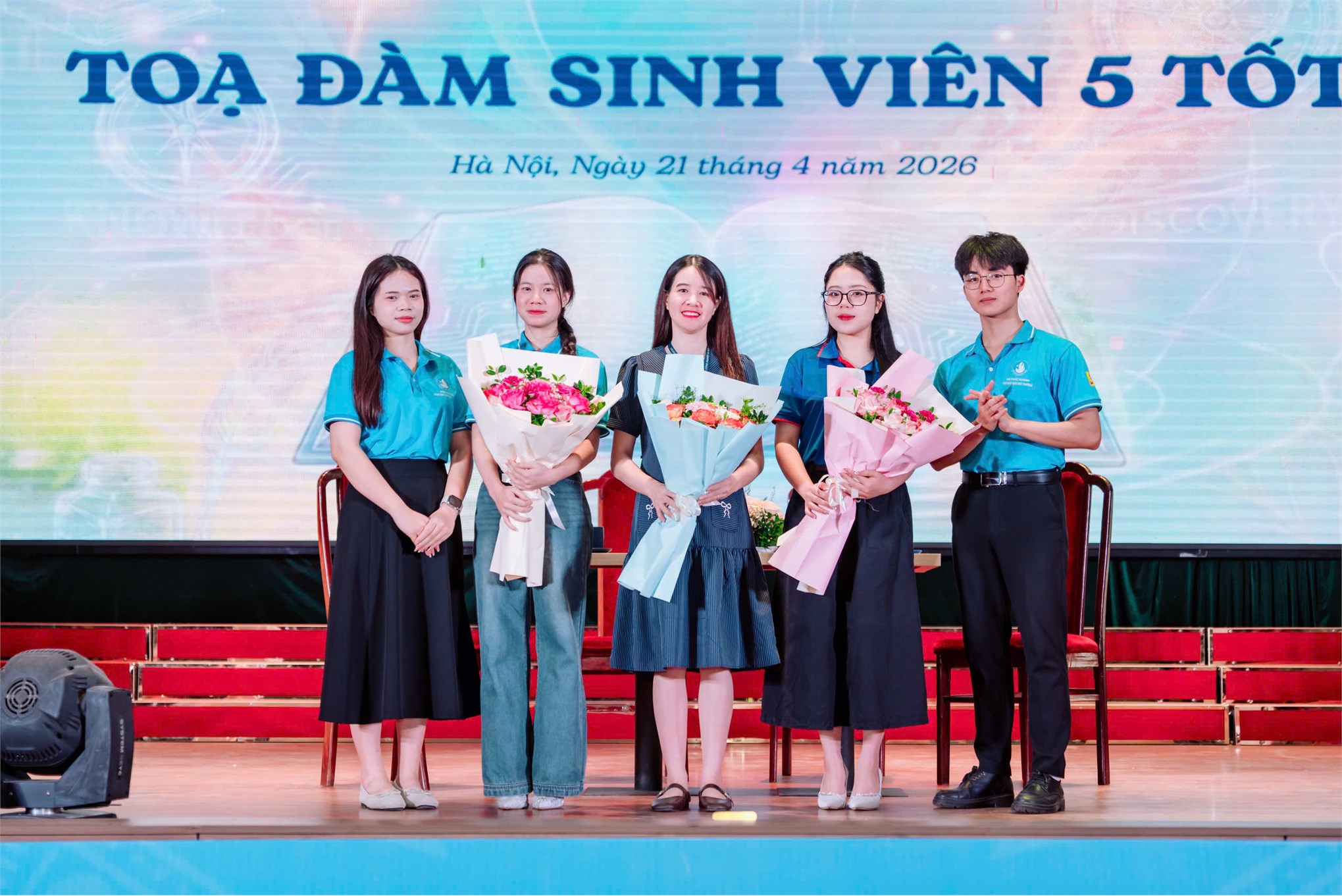 Hà Phúc Khánh – Thanh xuân rực rỡ từ những hành trình cống hiến