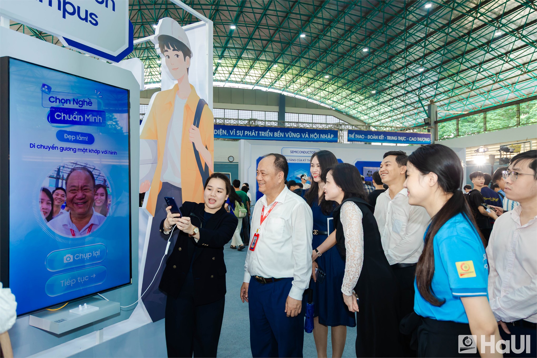 Tuổi trẻ HaUI bắt nhịp công nghệ cùng SIC TECH DAY 2026