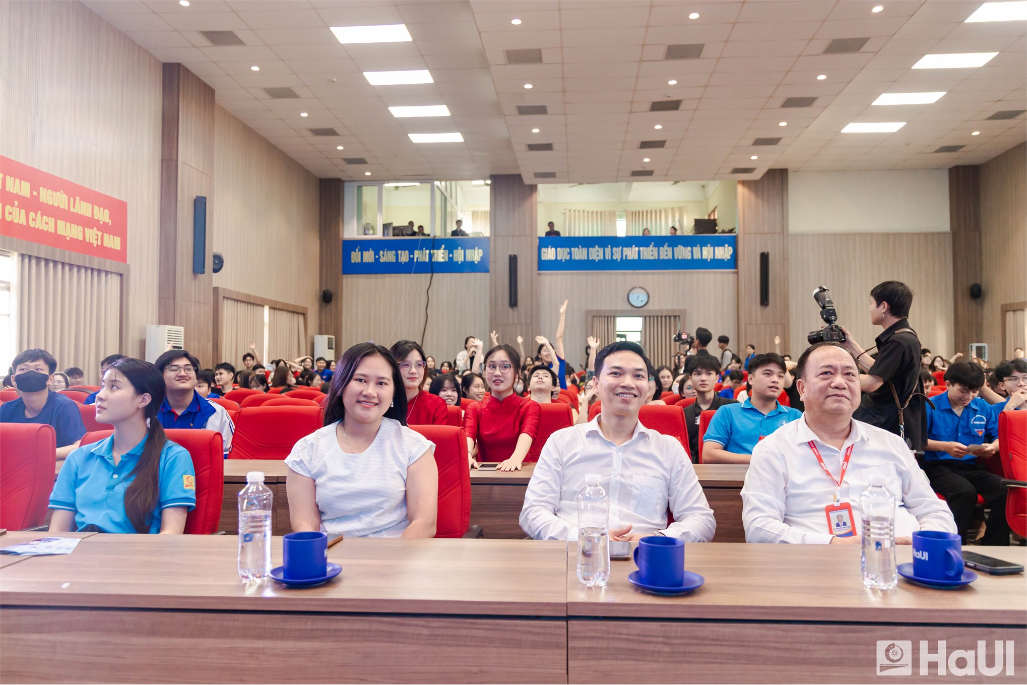 Tuổi trẻ HaUI bắt nhịp công nghệ cùng SIC TECH DAY 2026
