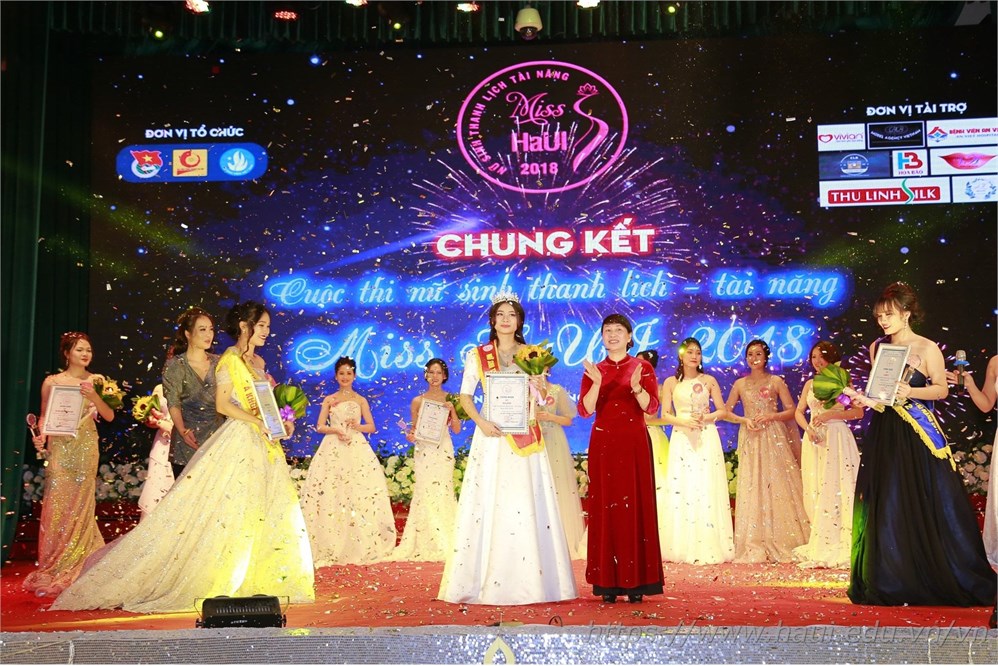 Chung kết Cuộc thi "Nữ sinh thanh lịch - tài năng Miss HaUI 2018"