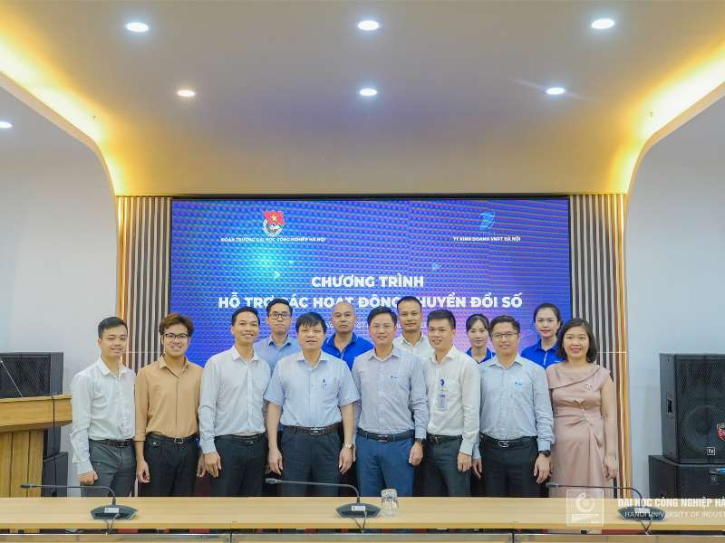 VNPT đồng hành cùng tuổi trẻ Đại học Công nghiệp Hà Nội trong các hoạt động chuyển đổi số