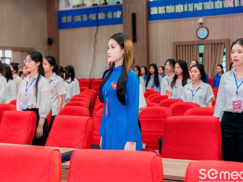 Nguyễn Thị Lê – Dấu ấn của trí tuệ, bản lĩnh và tinh thần cống hiến