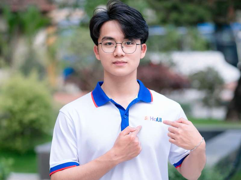 Hà Phúc Khánh – Thanh xuân rực rỡ từ những hành trình cống hiến